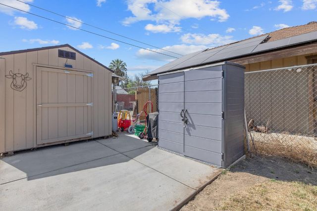 723 N Lourae Avenue, Reedley, CA 93654