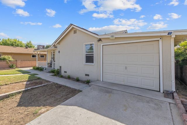723 N Lourae Avenue, Reedley, CA 93654