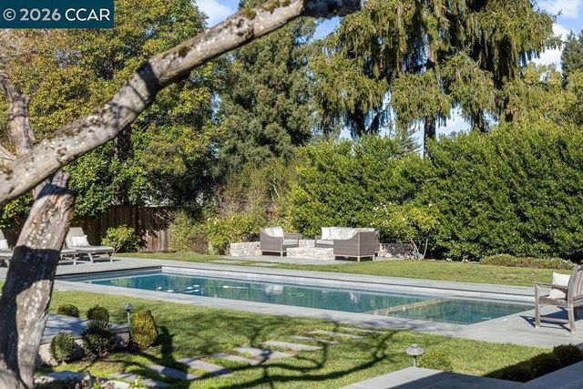 586 Bradford Pl, Danville, CA 94526