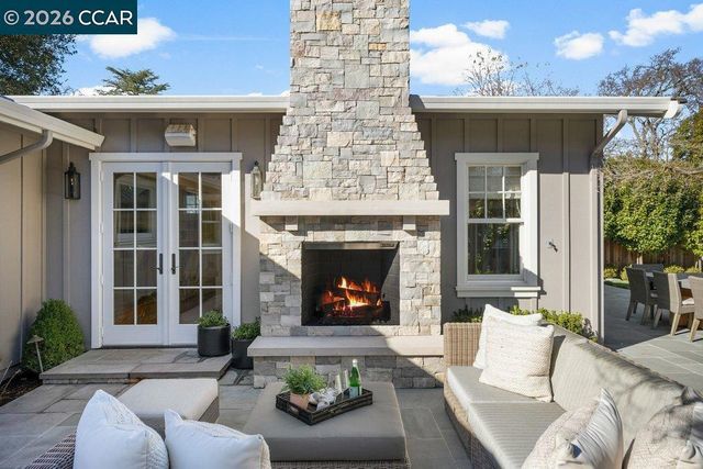 586 Bradford Pl, Danville, CA 94526