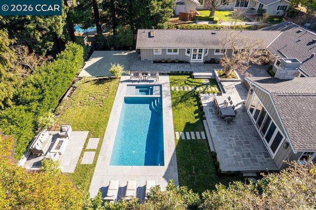 586 Bradford Pl, Danville, CA 94526