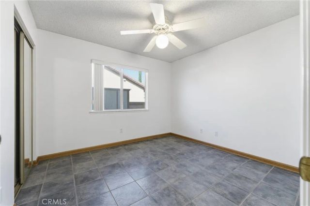 3329 W Avenue J3, Lancaster, CA 93536