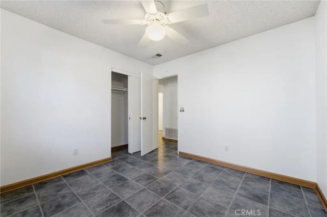 3329 W Avenue J3, Lancaster, CA 93536