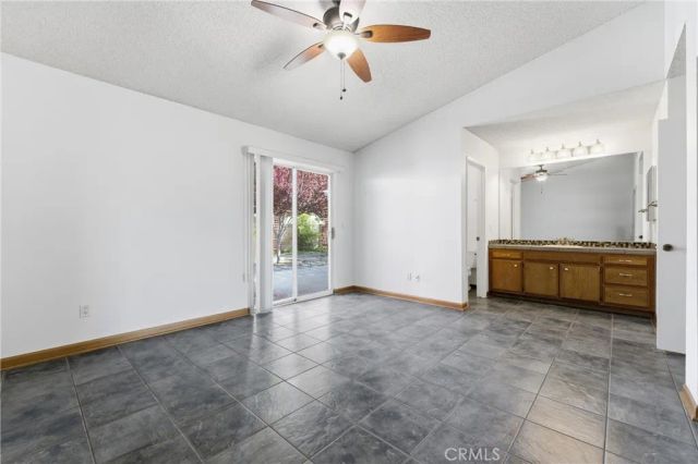 3329 W Avenue J3, Lancaster, CA 93536