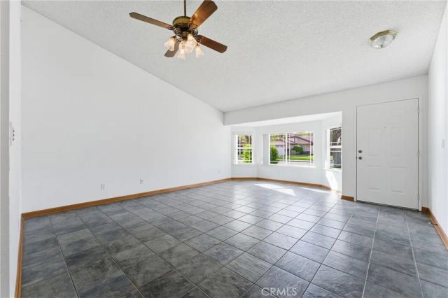 3329 W Avenue J3, Lancaster, CA 93536