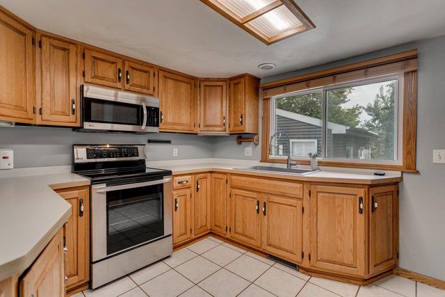 326 S SUMMIT STREET, Appleton, WI 54914