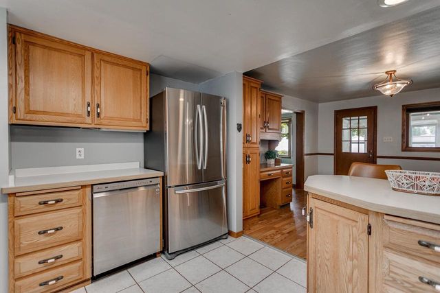 326 S SUMMIT STREET, Appleton, WI 54914