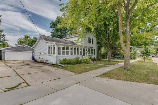 326 S SUMMIT STREET, Appleton, WI 54914