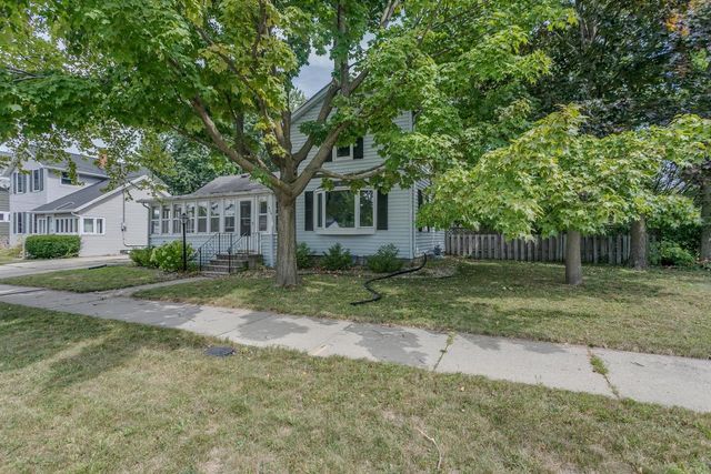326 S SUMMIT STREET, Appleton, WI 54914
