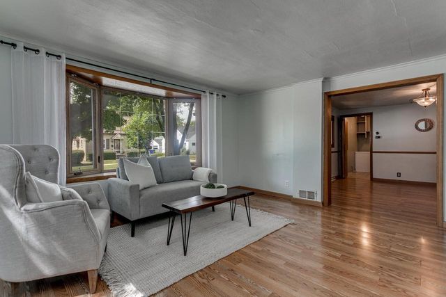 326 S SUMMIT STREET, Appleton, WI 54914