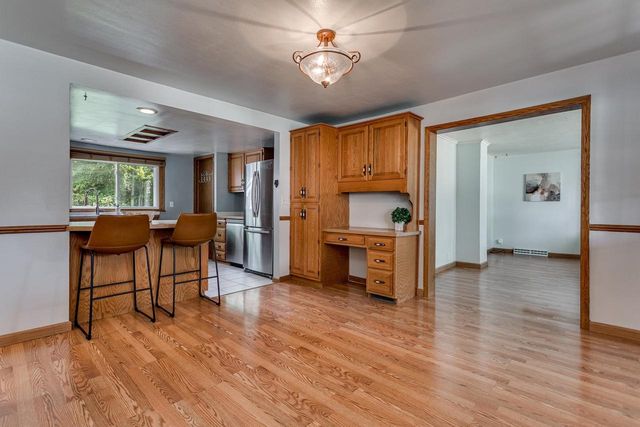 326 S SUMMIT STREET, Appleton, WI 54914