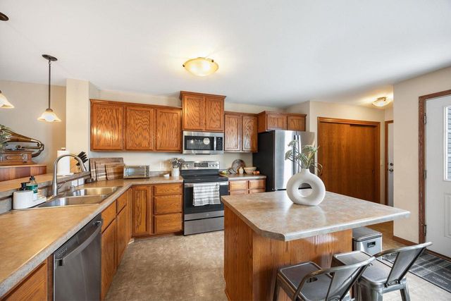 552 Apollo Way, Madison, WI 53718