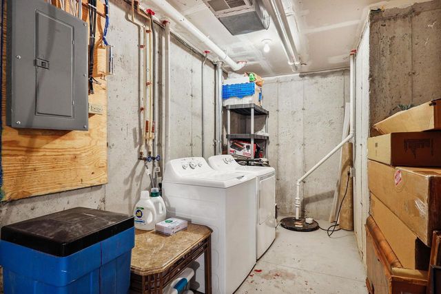 552 Apollo Way, Madison, WI 53718