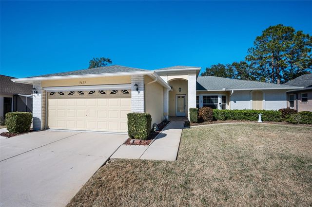 9625 OAKWOOD HILLS COURT, New Port Richey, FL 34655