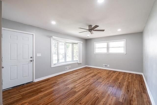 7719 W Fiebrantz AVENUE, Milwaukee, WI 53222