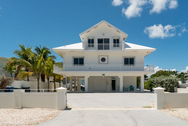 154 Dubonnet Road, Key Largo, FL 33037