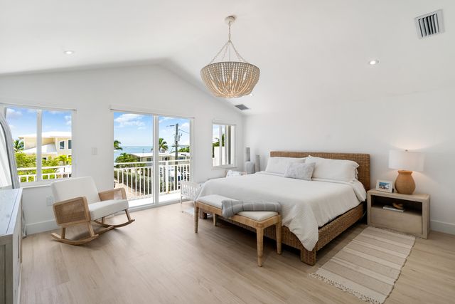 154 Dubonnet Road, Key Largo, FL 33037