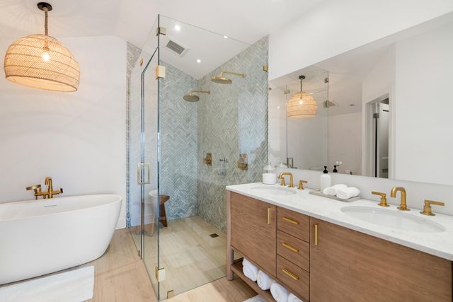 154 Dubonnet Road, Key Largo, FL 33037