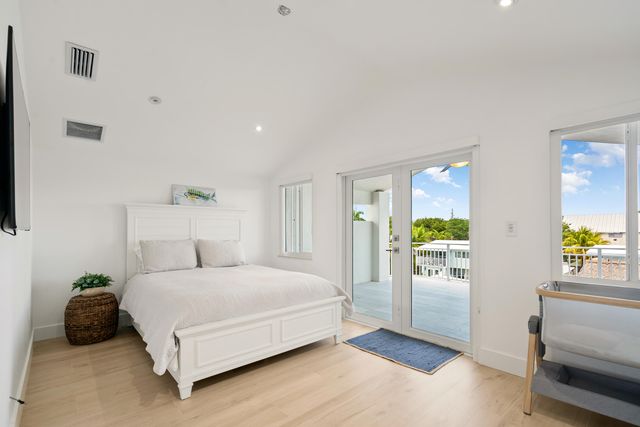 154 Dubonnet Road, Key Largo, FL 33037