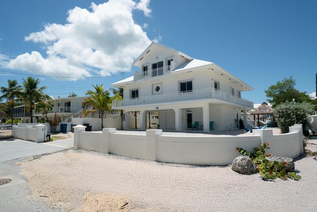 154 Dubonnet Road, Key Largo, FL 33037