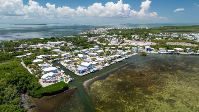 154 Dubonnet Road, Key Largo, FL 33037