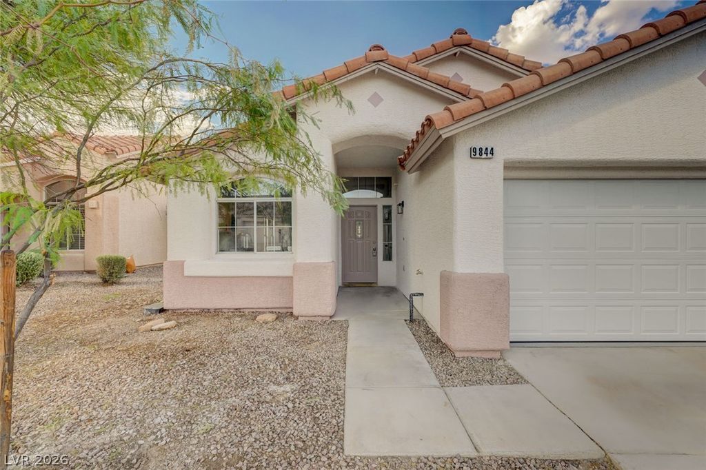9844 Lenox Crest Place, Las Vegas, NV 89134 — photo 5