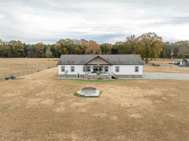 65 Gardner Drive, Heber Springs, AR 72543