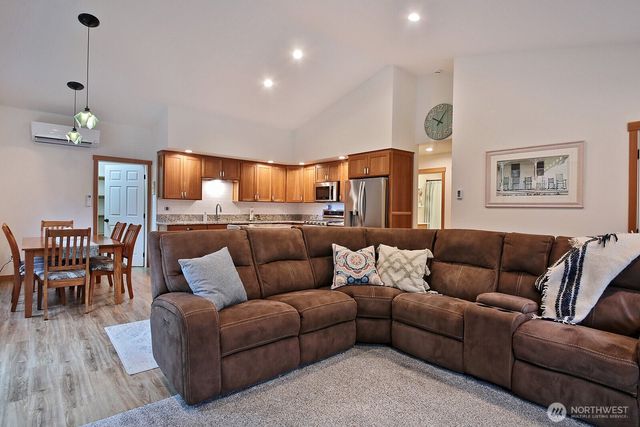 2903 Hi Crest Road, Langley, WA 98260