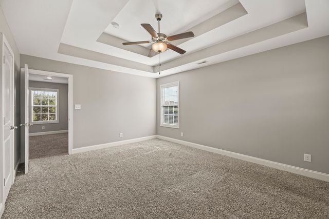 611 Hollow Crst, Clarksville, TN 37042