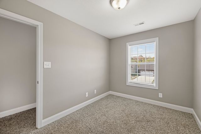 611 Hollow Crst, Clarksville, TN 37042