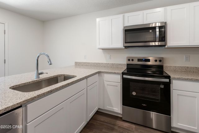 4101 Pinehurst Avenue, Chipley, FL 32428