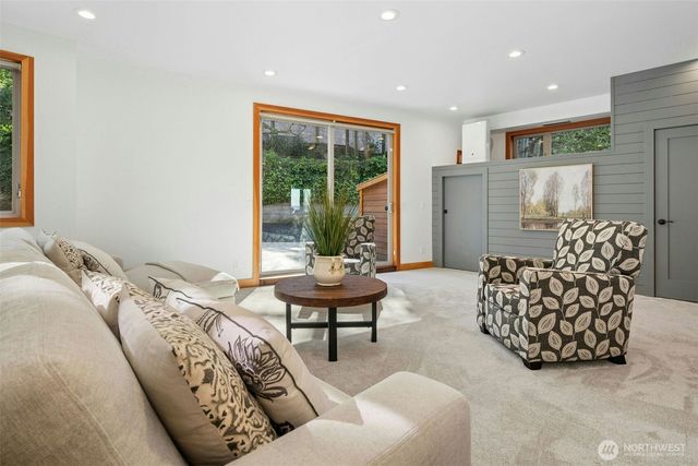 6025 Beach Drive SW, Seattle, WA 98136