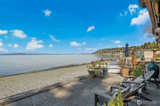 6025 Beach Drive SW, Seattle, WA 98136
