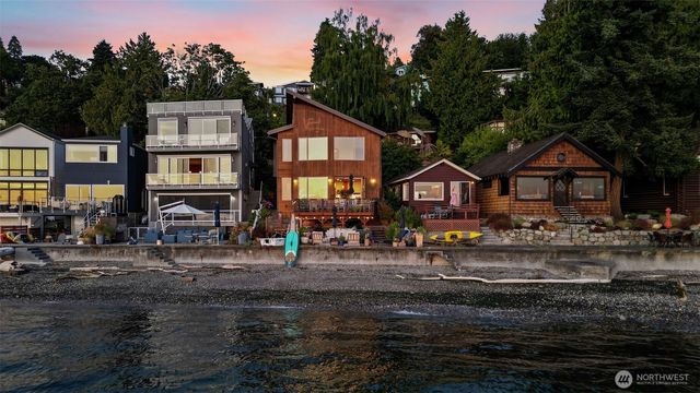 6025 Beach Drive SW, Seattle, WA 98136