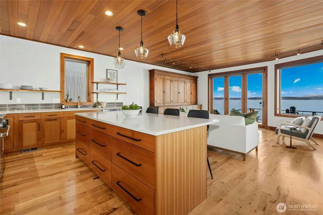 6025 Beach Drive SW, Seattle, WA 98136