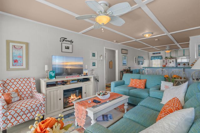 800 Perrin Dr., North Myrtle Beach, SC 29582