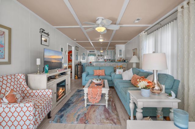 800 Perrin Dr., North Myrtle Beach, SC 29582