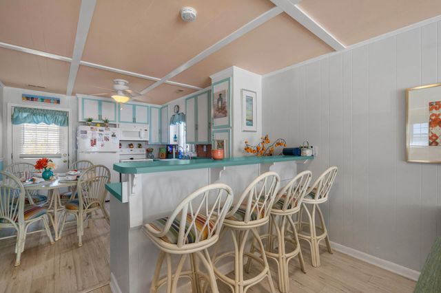 800 Perrin Dr., North Myrtle Beach, SC 29582