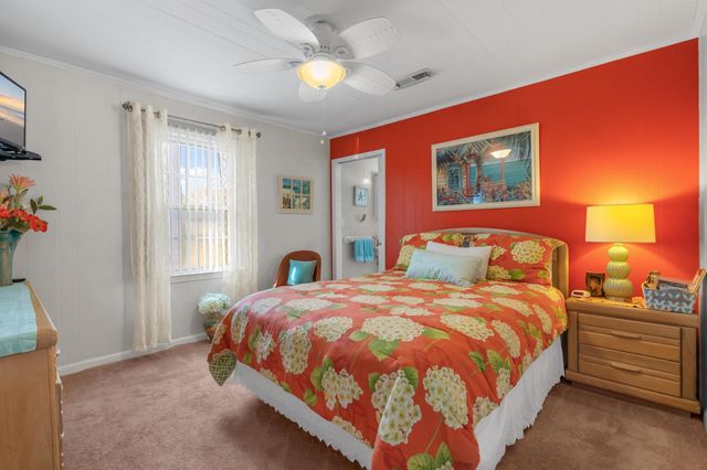 800 Perrin Dr., North Myrtle Beach, SC 29582