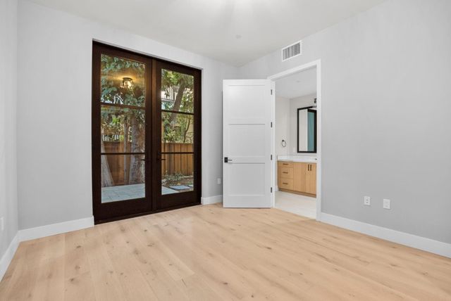 223 Hope Street, Mountain View, CA 94041