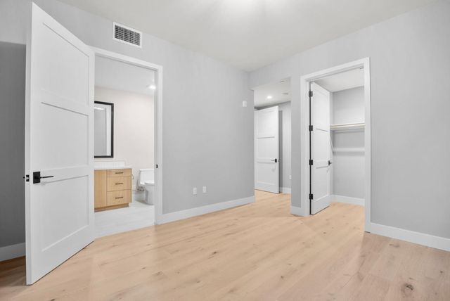 223 Hope Street, Mountain View, CA 94041