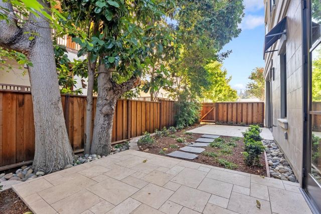 223 Hope Street, Mountain View, CA 94041