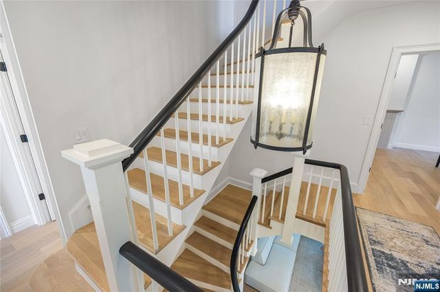 390 Harland Avenue, Haworth, NJ 07641