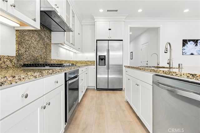 73 Wildvine, Irvine, CA 92620