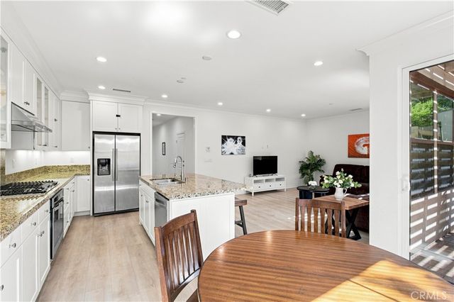 73 Wildvine, Irvine, CA 92620