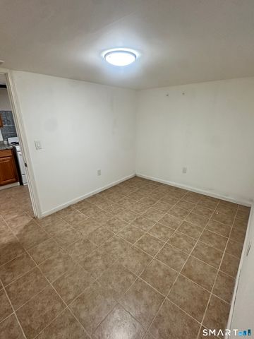 302 Dover Street, Bridgeport, CT 06610
