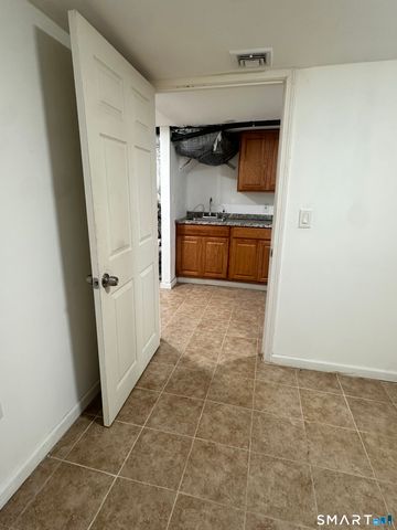 302 Dover Street, Bridgeport, CT 06610