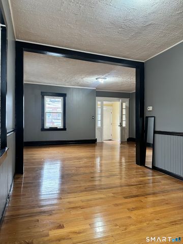 302 Dover Street, Bridgeport, CT 06610