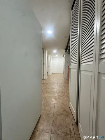 302 Dover Street, Bridgeport, CT 06610