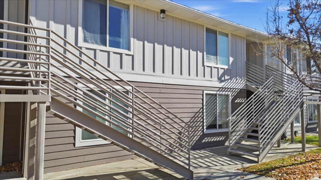Image 23 of property listing at 929 N HARBOR VILLAGE EAST DR #216B, Garden City, UT 84028